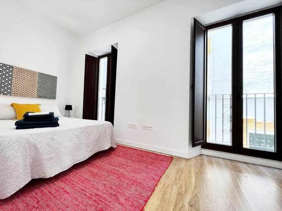 Apartamento Aym Places Buen Viaje Parking Incluido Sevilla Exterior foto